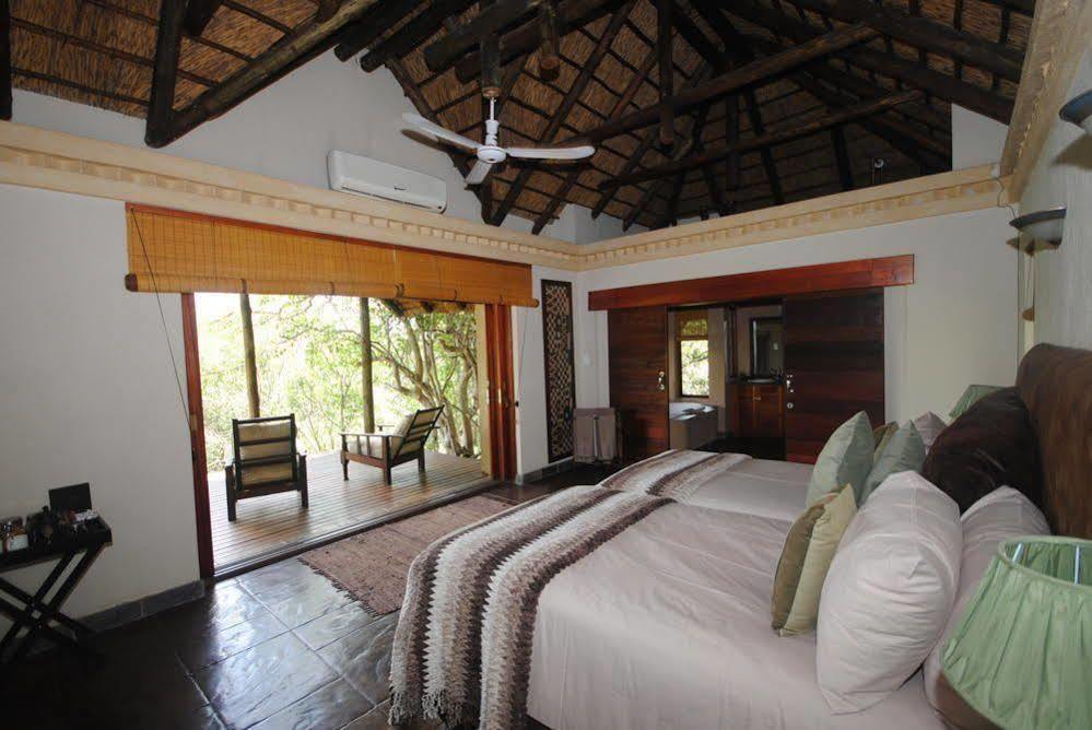 Waterbuck Game Lodge Thornybush Game Reserve Exterior photo